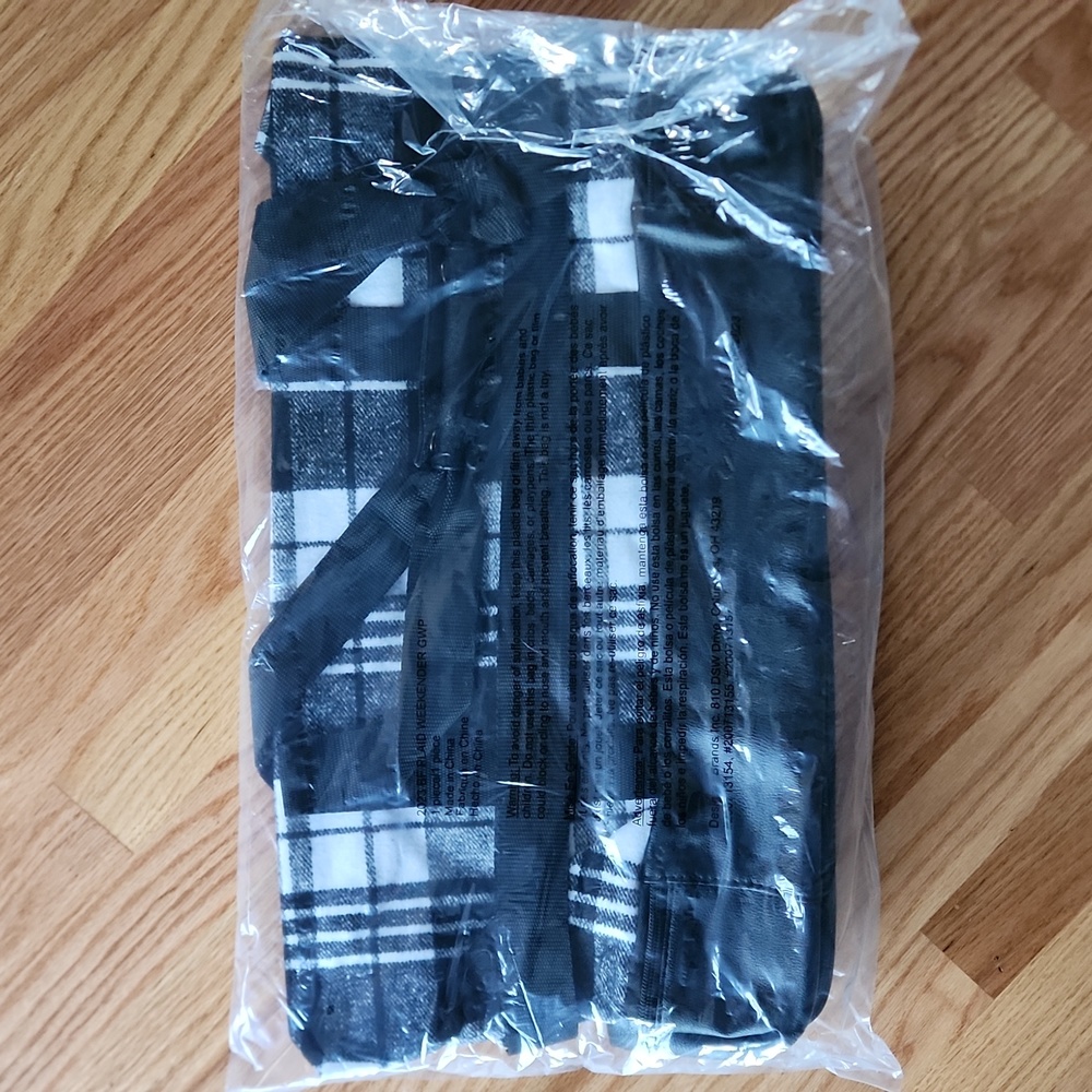 Holiday Black and White Plaid Weekender Bag, NWT! - Picture 6 of 12